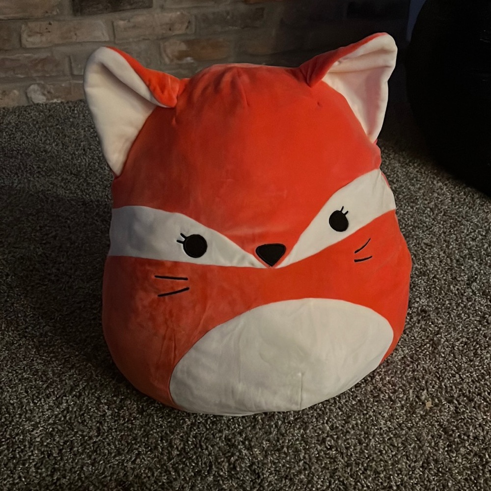 *WOT* Fifi 16" Squishmallow